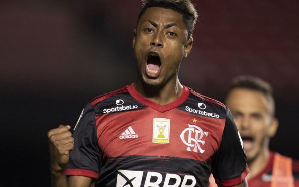 Flamengo é superado pelo São Paulo, mas garante título do Brasileirão