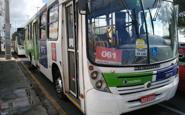 Protesto: ônibus continuam parados na região metropolitana de Aracaju
