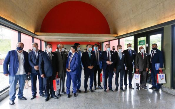 Com agravamento da pandemia, governadores reiteram intenção de pacto