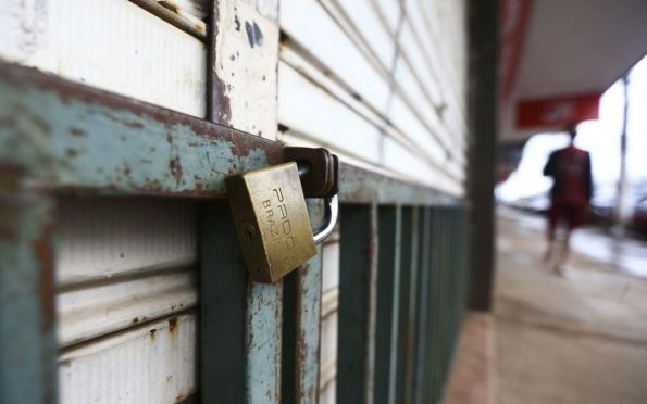 Com aumento de mortes por covid19, estados reforçam restrições
