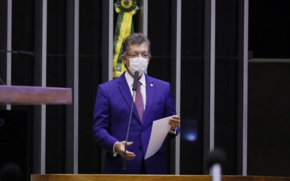 Laércio quer alavancar indústria brasileira de fertilizantes agrícolas