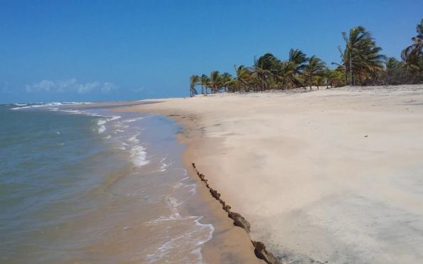 Pesquisa aponta presença de micropoluentes em praias de Sergipe